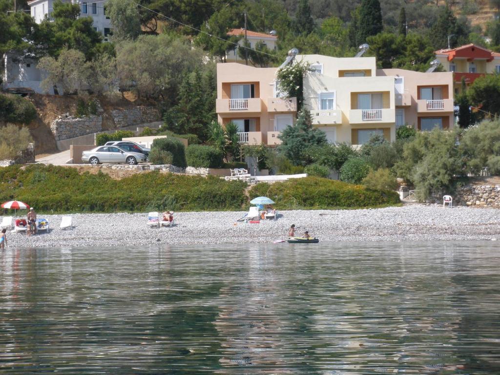 Iason Hotel Apartments Giosonas Bagian luar foto