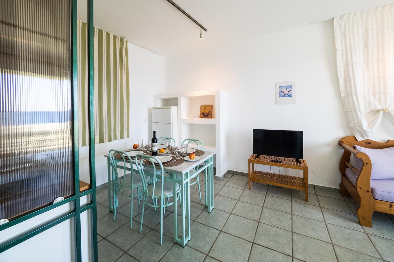 Iason Hotel Apartments Giosonas Bagian luar foto